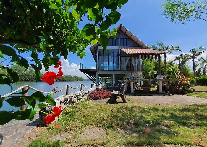 Homestay Ala Riverview Lodge Kota Bharu