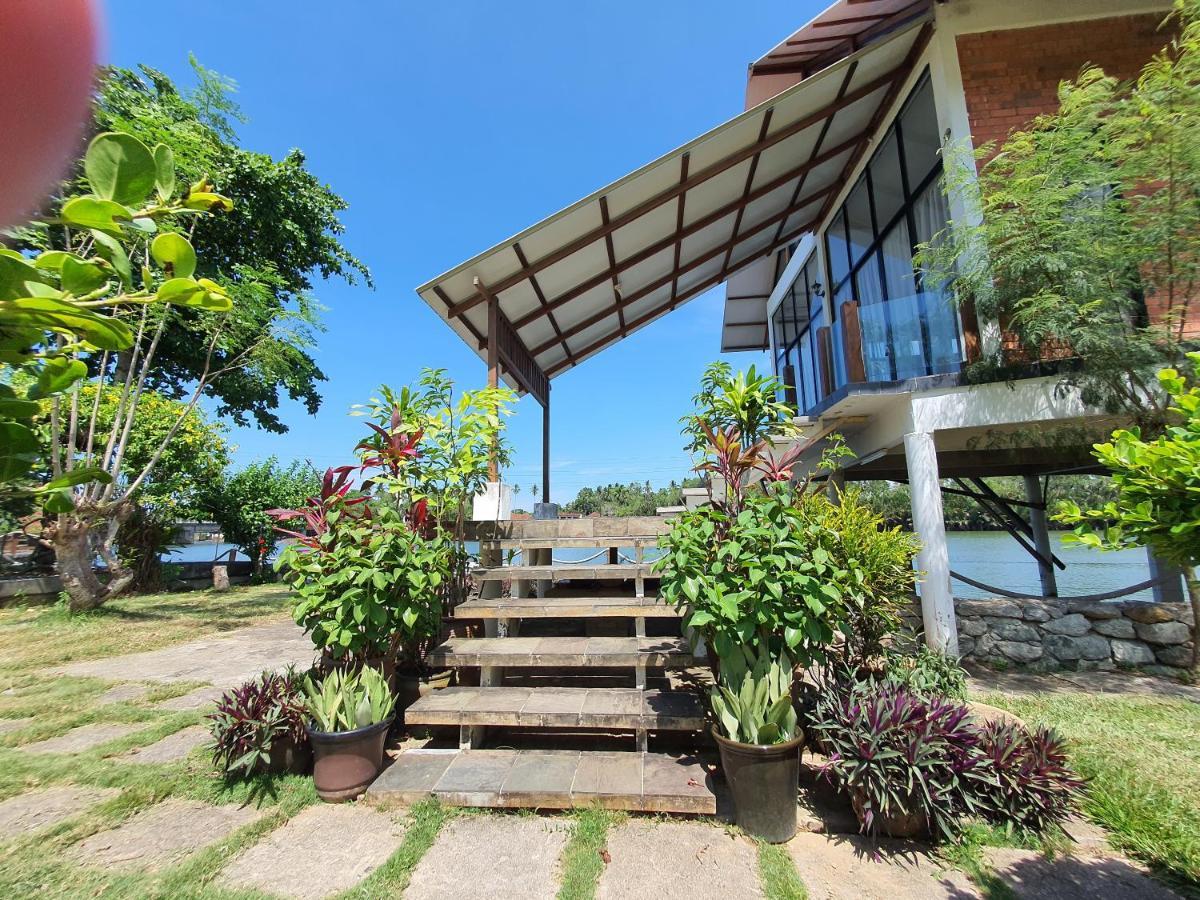 Ala Riverview Holiday home Kota Bharu