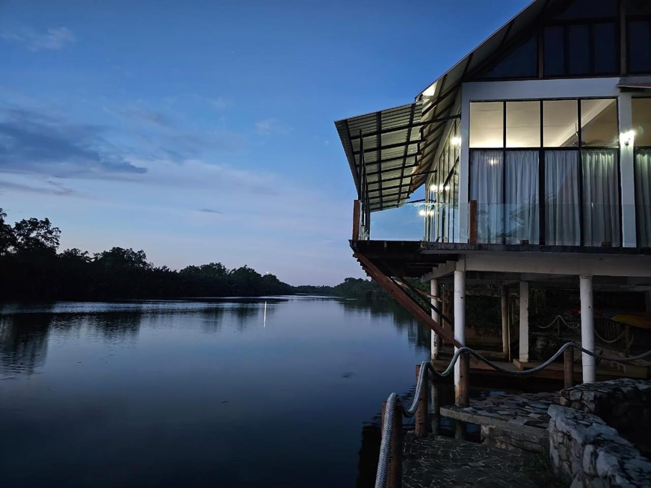 Ala Riverview * Kota Bharu